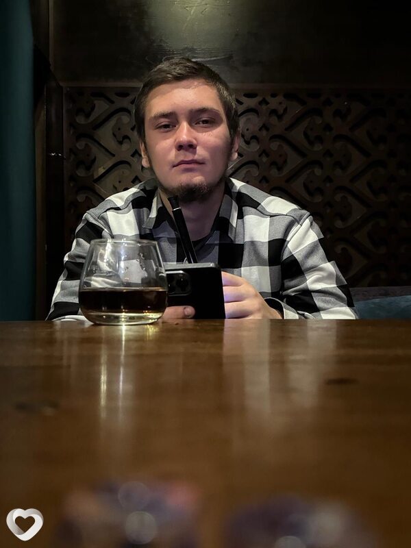 Кирилл, 20, Уссурийске — анкета №2761799
