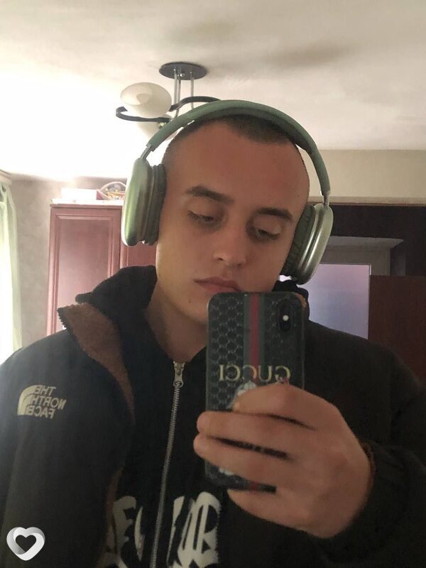 Дмитрий, 21, Алуште — анкета №2761782