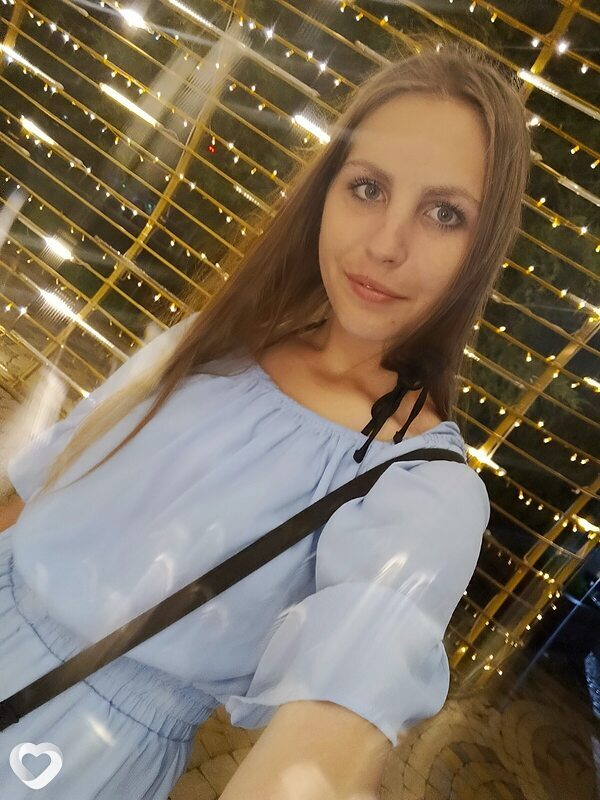 Алёнка, 24, Череповце — анкета №2762903