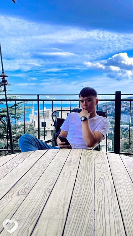 Руслан, 28, Ялте — анкета №2762705