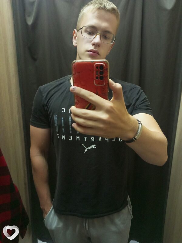 Дмитрий, 20, Новосибирске — анкета №2763073