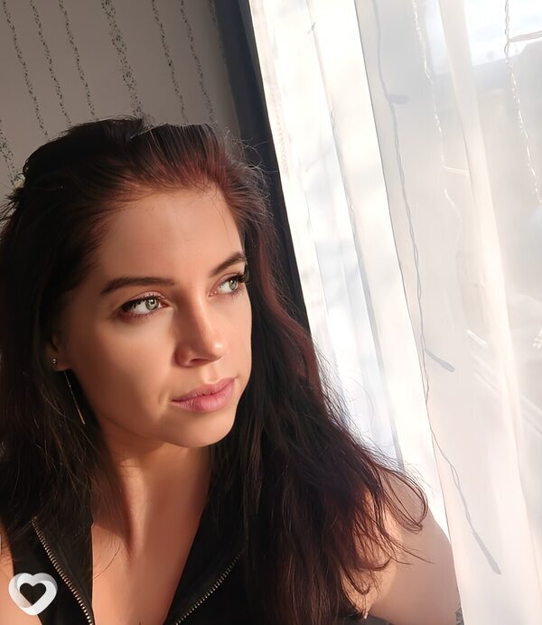 Елена, Губкинский