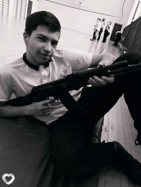 Евгений, 19, Новосибирске — анкета №2764864