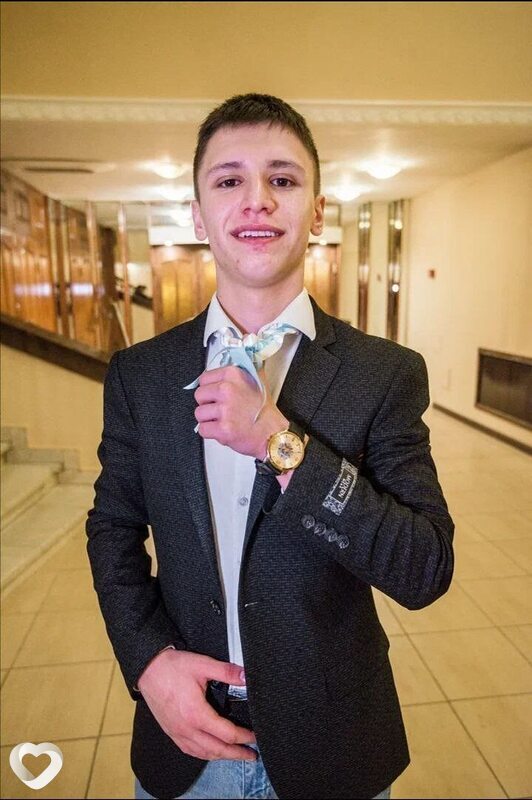 Илья, 20, Екатеринбурге — анкета №2765133
