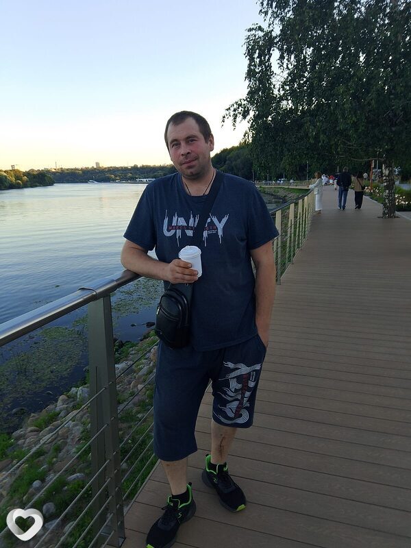 Толян, 39, Москве — анкета №2765573
