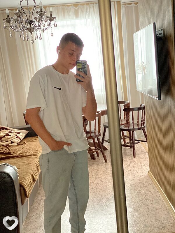 Михаил, 19, Владивостоке — анкета №2765657