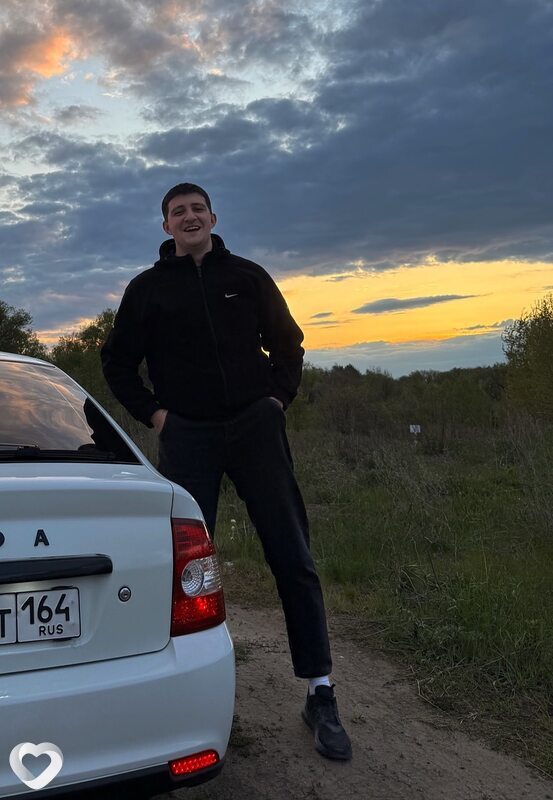 Илья, 22, Саратове — анкета №2765942