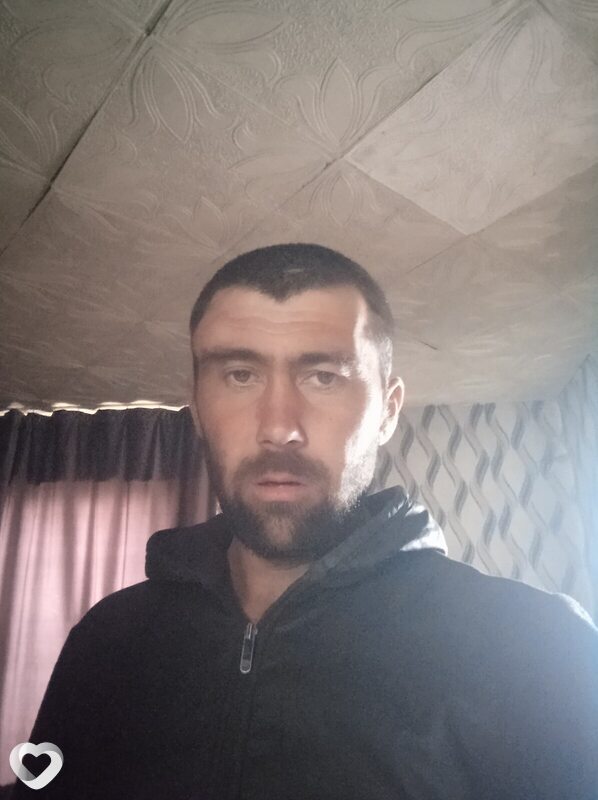 Коля, Есиль