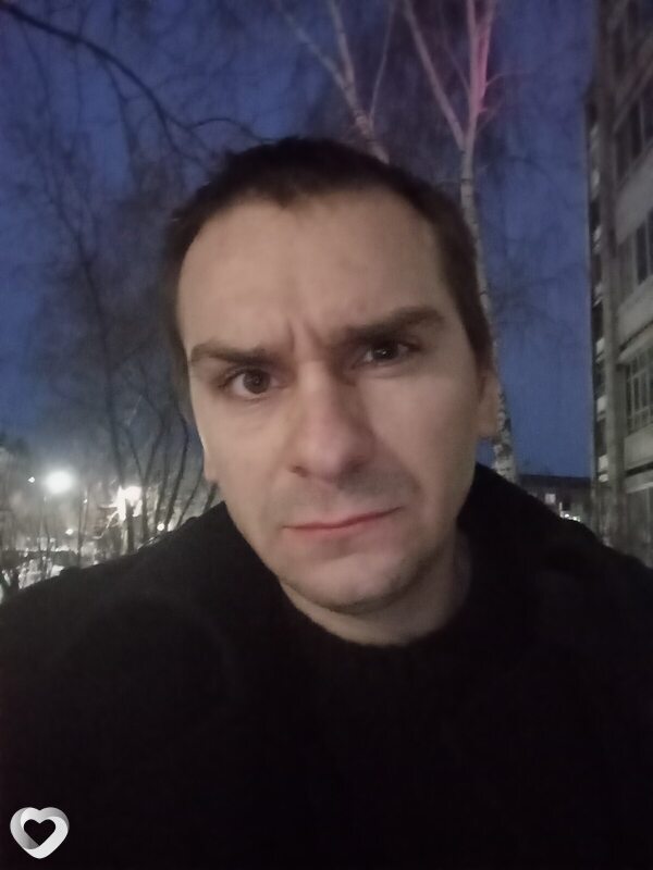 Лео, 26, Северске — анкета №2766975