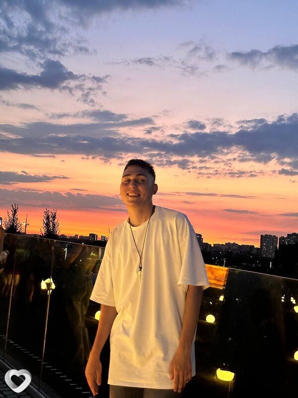 Даня, 21, Тихорецке — анкета №2767828