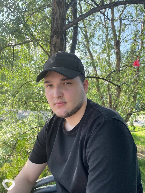 Альберт, 23, Москве — анкета №2768382