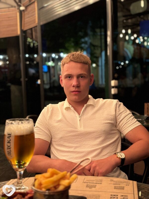 Дмитрий, 21, Могилев — анкета №2769016