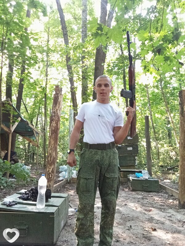 Арсений, 26, Екатеринбурге — анкета №2769508