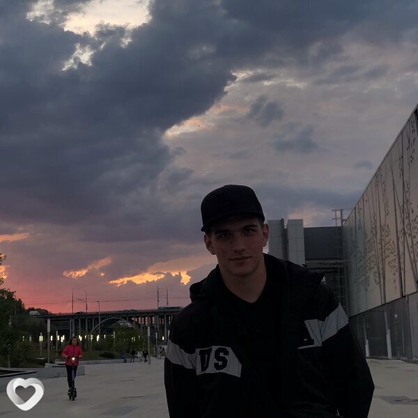 Максим, 22, Пятигорске — анкета №2769983