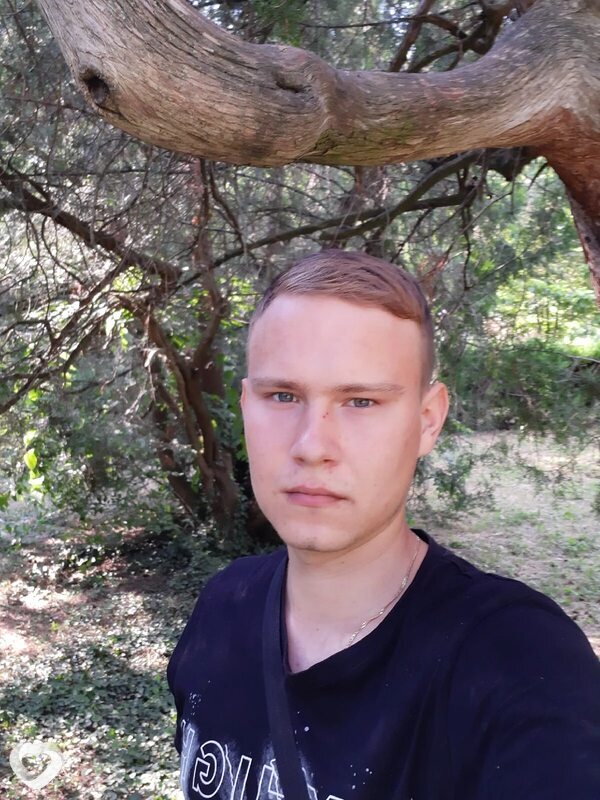 Максим, 27, Москве — анкета №2770659