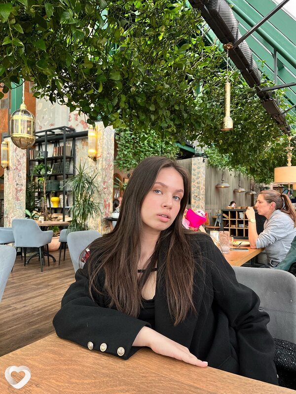 Алена, 19, Санкт-Петербурге — анкета №2770774