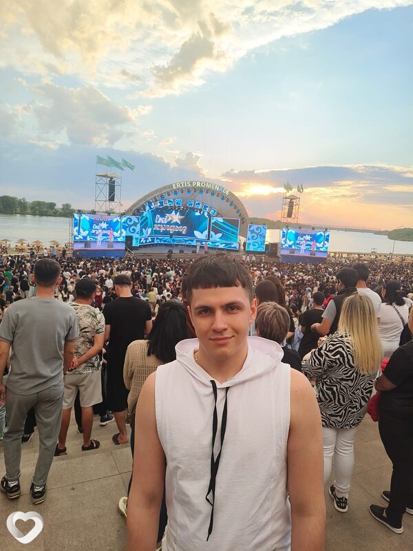 Вадим, Аксу