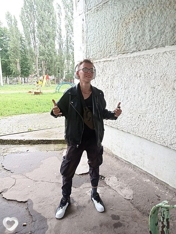 Макс, 21, Воронеже — анкета №2770747
