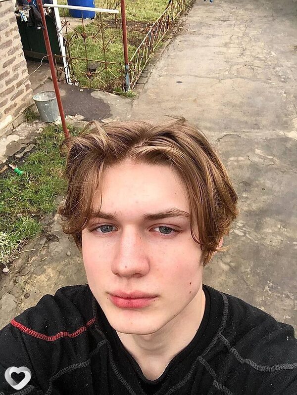 Ян, 19, Санкт-Петербурге — анкета №2775554