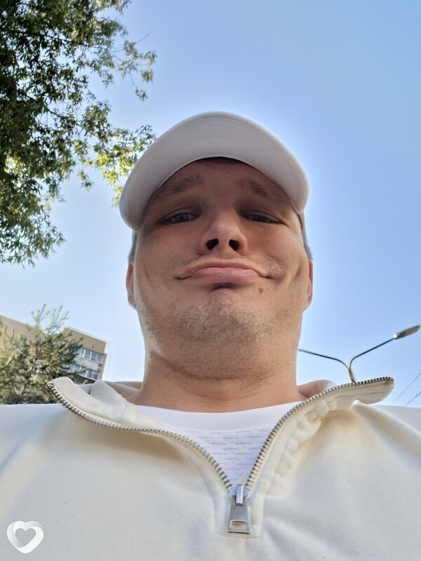 Илья, 28, Москве — анкета №2771790