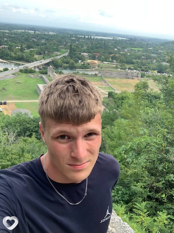 Максим, 20, Гродно — анкета №2771802