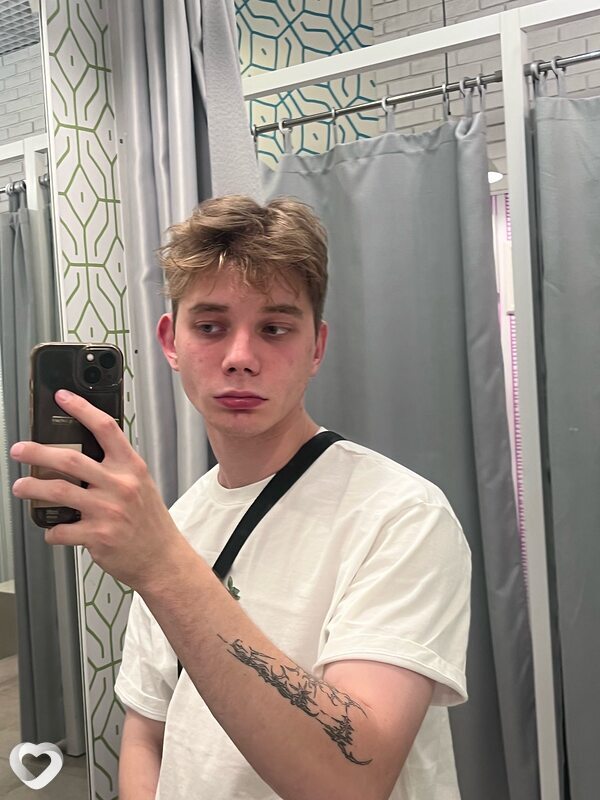 Максим, 22, Казани — анкета №2772525