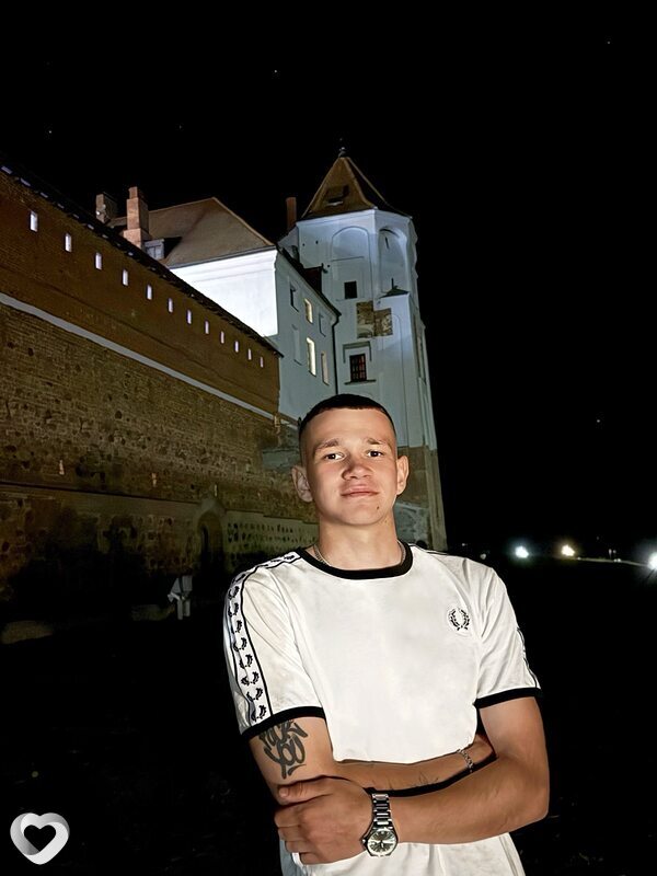 Роман, 23, Барановичах — анкета №2772293