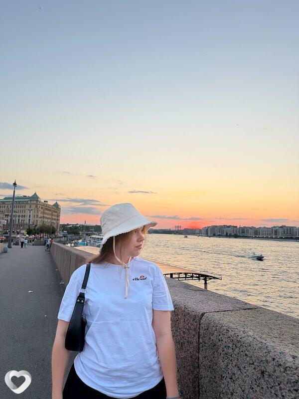 Варя, 19, Москве — анкета №2772635