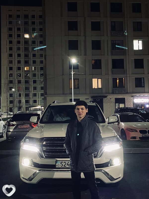 Азамат, 20, Алматы — анкета №2772803