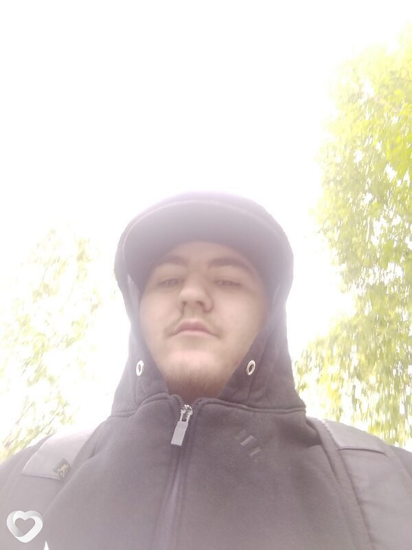 Илья, 23, Барановичах — анкета №2773715