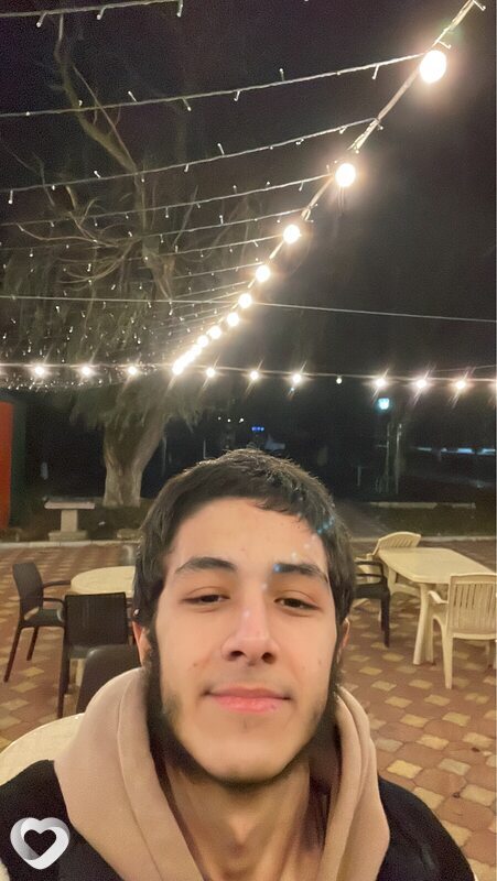 Артур, 21, Таганроге — анкета №2773740