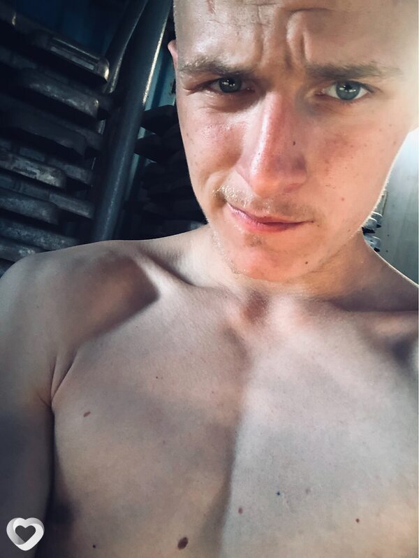 Роман, 20, Магадане — анкета №2774181
