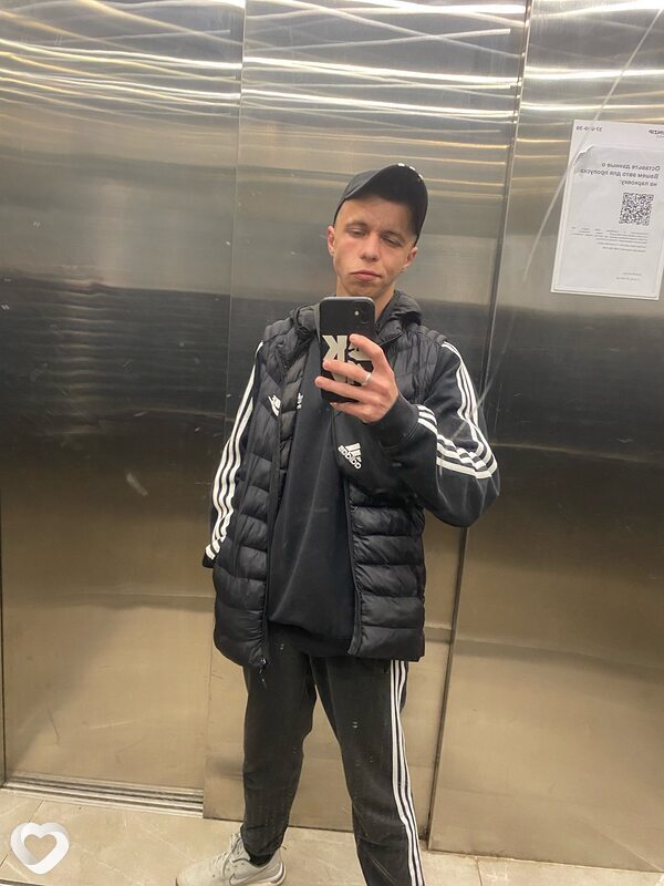 Иван, 23, Екатеринбурге — анкета №2775960