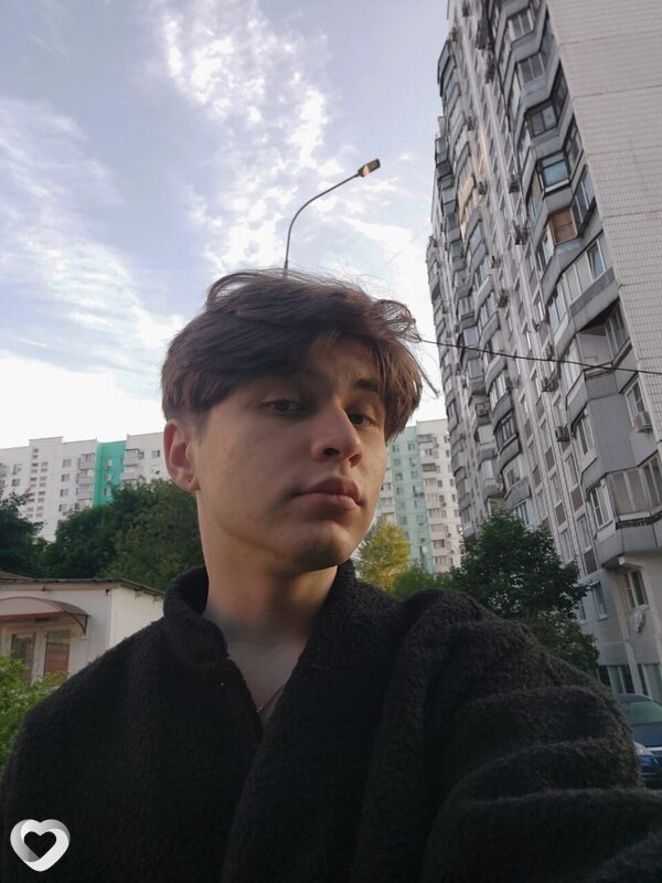 Никита, 19, Москве — анкета №2776094