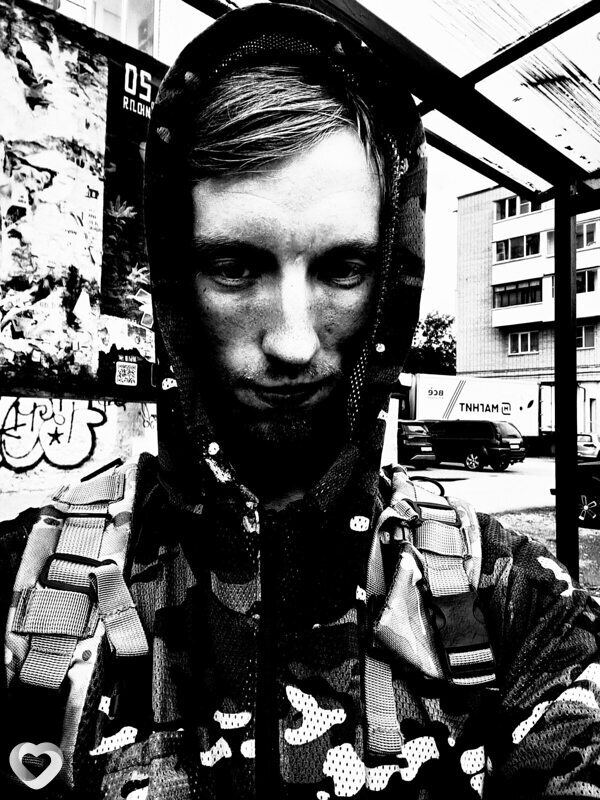 Артем, 24, Дзержинске — анкета №2776180
