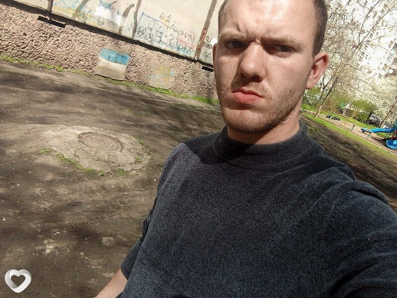 Денис, 23, Луганске — анкета №2776350