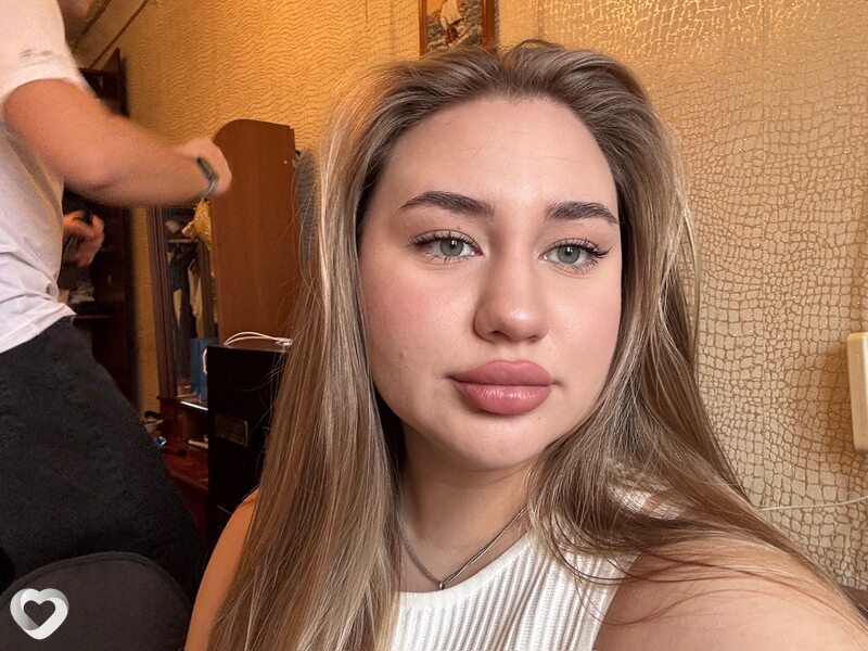 Алина, 21, Ростове-на-Дону — анкета №2776136