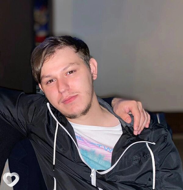 Артём, 29, Батайске — анкета №2776480