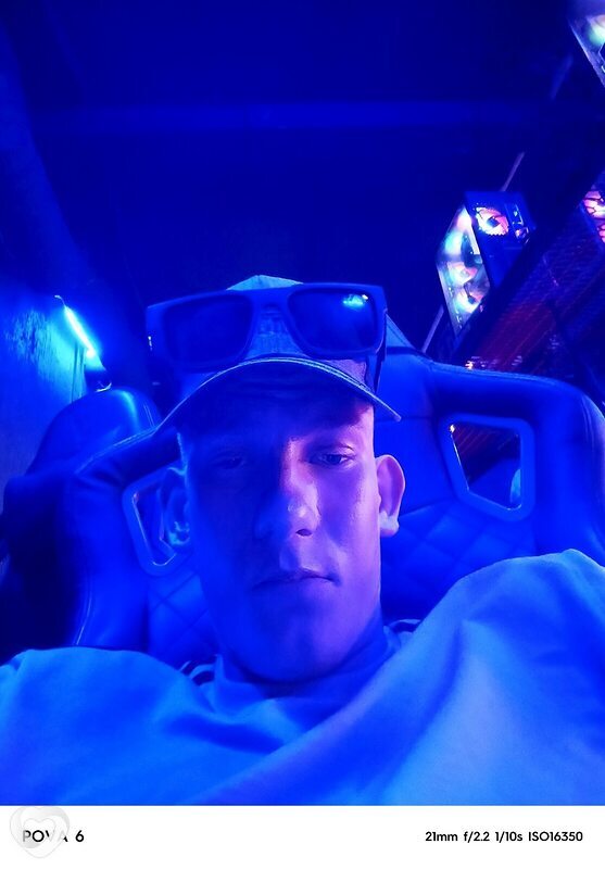Дмитрий, 20, Абакане — анкета №2776503