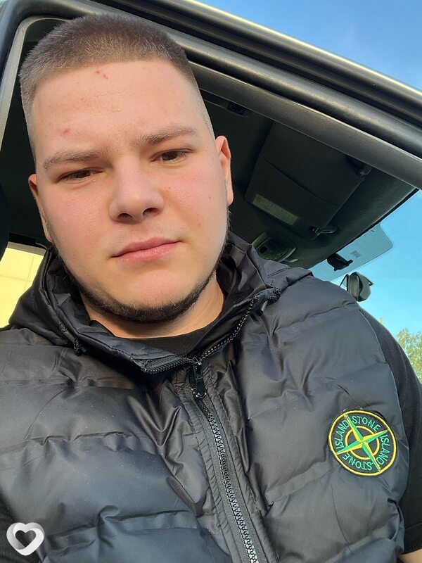 Андрей, 23, Ноябрьске — анкета №2777731