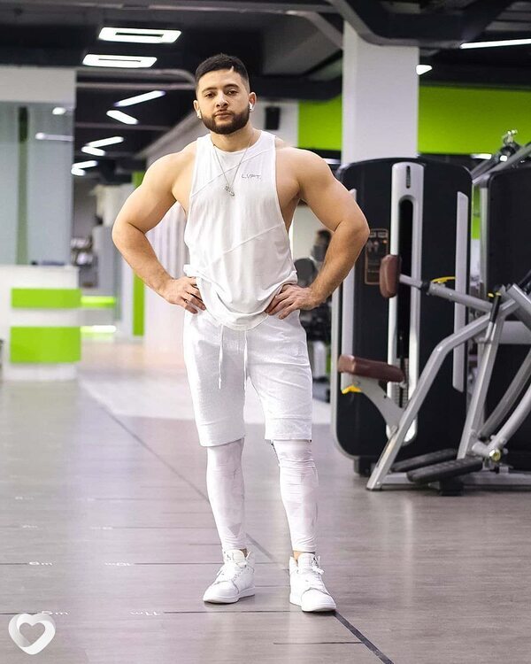 Ali, Ош