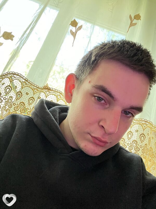Дима, 22, Самаре — анкета №2777872