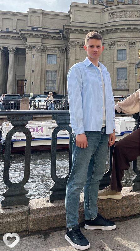 Олег, 23, Санкт-Петербурге — анкета №2777958