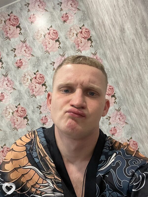 Антон, 23, Челябинске — анкета №2778018