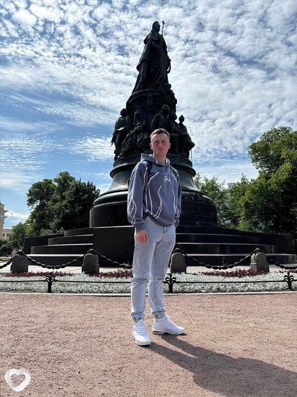 Дмитрий, 22, Старом Осколе — анкета №2778233
