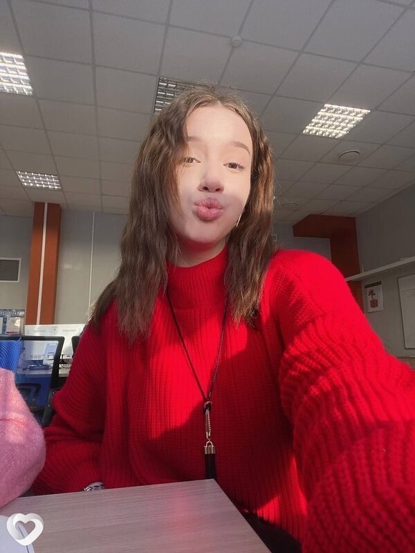 Наташа, 19, Москве — анкета №2778832