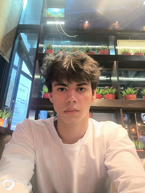 Семён, 19, Санкт-Петербурге — анкета №2779076