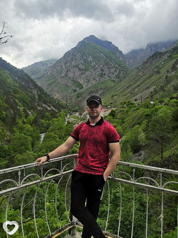 Максим, 27, Мариуполе — анкета №2779759