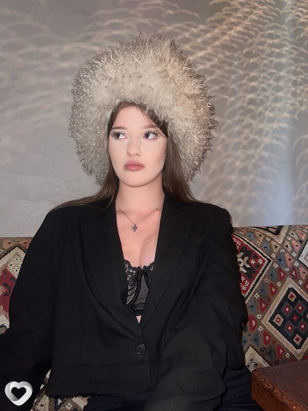 Аня, 19, Москве — анкета №2779846