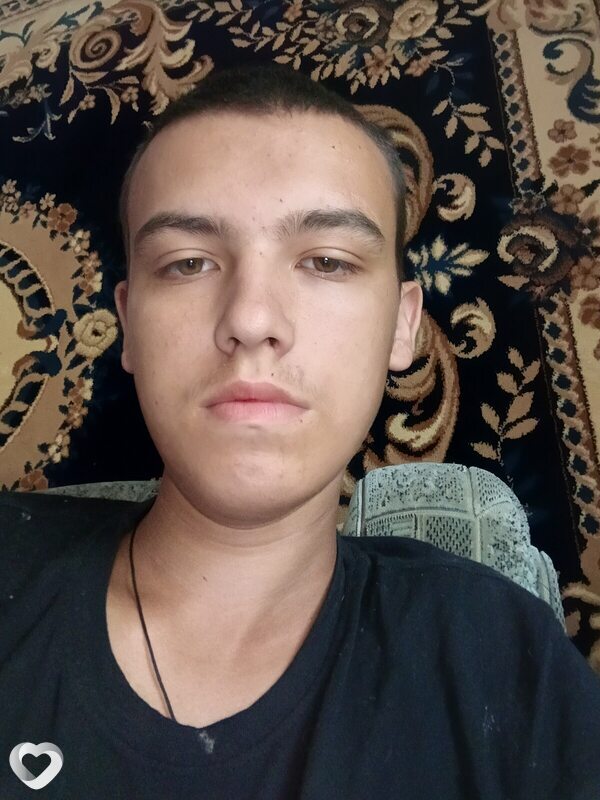 Андрей, 20, Москве — анкета №2780402
